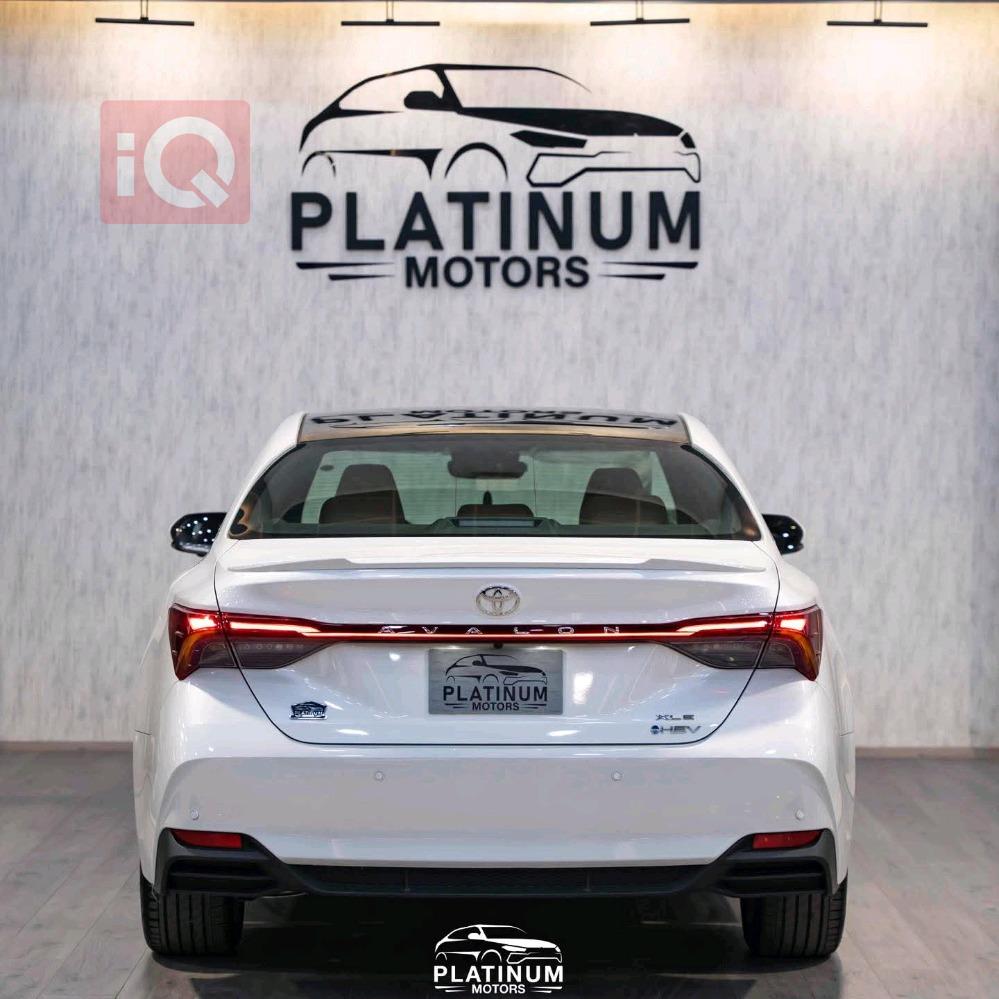 تويوتا أفالون